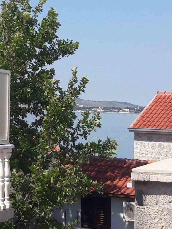 Suncica Apartments Kaštela Eksteriør billede