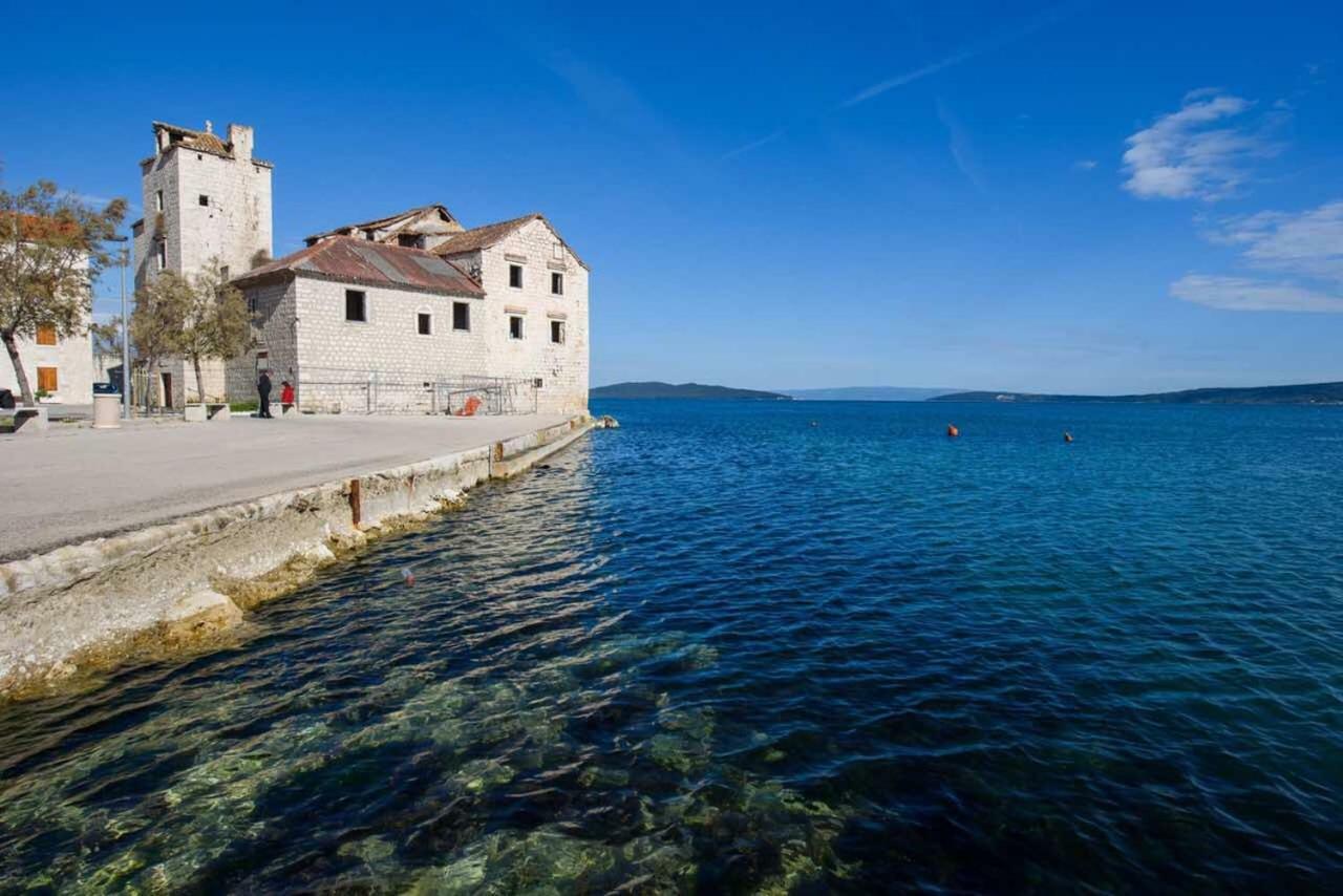 Suncica Apartments Kaštela Eksteriør billede
