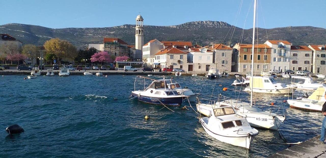 Suncica Apartments Kaštela Eksteriør billede